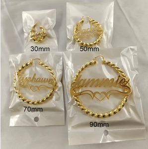 Pendientes torcidos de acero inoxidable con personajes de dibujos animados personalizados para mujer, aro de bambú a la moda para fiesta, envío directo disponible - Product Image 5