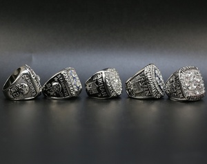 Anillo de Campeonato del Super Bowl de los <span class=keywords><strong>Dallas</strong></span> <span class=keywords><strong>Cowboys</strong></span> de la <span class=keywords><strong>NFL</strong></span> de Alta Calidad, Años 1971, 1977, 1992, 1993 y 1995, Juego de 5 Piezas - Product Image 3