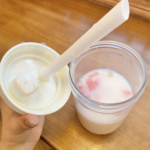 Bicchieri per Bubble Tea all'Ingrosso <span class=keywords><strong>di</strong></span> Alta Qualità ed Economici da 500 <span class=keywords><strong>Millilitri</strong></span>, Simpatici e Semplici Bicchieri in <span class=keywords><strong>Plastica</strong></span> con Coperchio e Cannuccia - Product Image 3