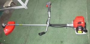 Bonne qualité 52cc Machine de jardin à essence pour la coupe de l'herbe débroussailleuse en vente - Product Image 6