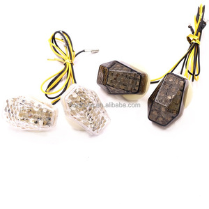 Feu de position latéral 15 LED pour motos de grande cylindrée, lentille fumée noire et transparente, lumière jaune - Product Image 5