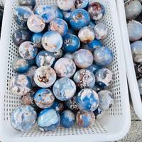 Vente en gros d'artisanat en cristal Pierres de guérison Boules d'agate fleur polie naturelle Sphère d'agate fleur de cerisier bleu pour la décoration