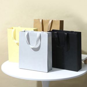 Cosmetics Clothes Packaging <b>Bag</b> Personalized Green Luxury Custom Paper Shopping <b>Bags</b> - Product Image 2