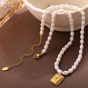 Collier de perles d'eau douce avec pendentif carré en or, qualité AAA, design géométrique, à porter au quotidien - Product Image 3
