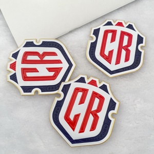 Badge en caoutchouc 3D personnalisé pour vêtements de sport, patchs PVC thermocollants à bas prix pour la décoration de clubs, style patch souple - Product Image 4