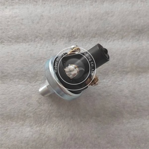 2848A013 Capteur de pression d'huile pour 1004-4 1004-40 1004-40T 1004-42 1004-4T - Product Image 1