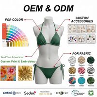 Op maat gemaakte vintage badkleding van gerecycled bruin materiaal, met beugels, scrunch thongs en g-string bikini sets van de fabrikant.