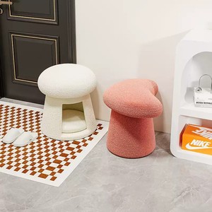 Moderna y Elegante Cama para Gatos en Forma <span class=keywords><strong>de</strong></span> Hongo, <span class=keywords><strong>de</strong></span> Felpa Cepillada Sostenible, para Mascotas Pequeñas - Product Image 2