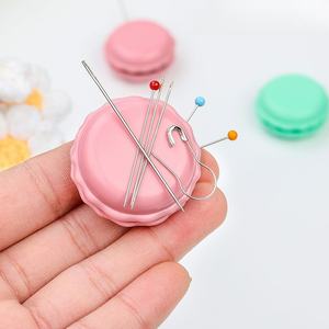 Магнитная подставка для игл и точилка для ниток цвета макарон с тканевым чехлом для хранения, портативная, розовая/мятная, для рукоделия, вышивки крестом - Product Image 2