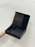 Coffret cadeau de luxe étui magnétique noir mat emballage en papier plexiglas boîte cadeau en carton étui rigide