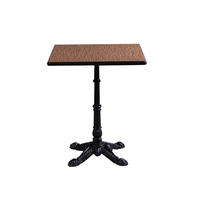 Ensemble de sièges de restaurant vintage et de chaises de salle à manger, mobilier commercial en cuir pour café, bistro et projets hôteliers