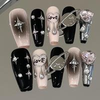 Uñas Postizas Góticas Punk Rojas y Negras con Mariposas, Adhesivos para Uñas Y2K con Ojos y Cadena Metálica, Hechas a Mano
