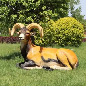 Cuộc sống ngoài trời Kích thước bức tượng mô phỏng argali cừu lớn hơn sợi thủy tinh động vật điêu khắc cho sân vườn cảnh quan trang trí