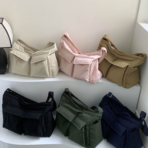 Precio de fábrica Nuevo diseño Colorido Bolso de hombro de moda para mujer Estudiante de escuela secundaria Bolso de escuela al aire libre diario - Product Image 1