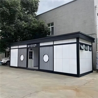 Cabine de toilettes mobile préfabriquée facilement déplaçable avec emplacements pour chariots élévateurs, toilettes temporaires extérieures robustes pour la construction