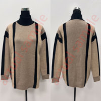 Maglione da Donna a Collo Alto con Motivo Geometrico a Righe Verticali e Blocchi di Colore, Vestibilità Ampia, Pullover Lavorato a Maglia con Strisce a Contrasto