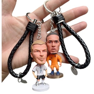 Porte-clés figurines <span class=keywords><strong>de</strong></span> footballeurs en PVC - Thème Ronaldo, Mbappé et autres - Cadeau souvenir pour les fans - Product Image 5