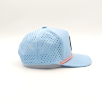 Casquette de golf OEM personnalisée en polyester avec patch en caoutchouc à 5 panneaux, découpe laser, trous, imperméable, réglable, motif Dobby, Argyle, Léopard, Pois