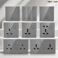 Prise murale industrielle intelligente 230V UK avec panneau tactile en verre trempé, 4 prises et 1 USB-A, 1 USB-C - Pour la maison connectée
