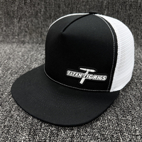 Casquette Snapback à visière plate personnalisée avec logo en caoutchouc YP 6006, casquette de camionneur en maille pour l'extérieur et la plage