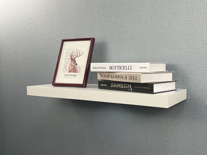 أرفف عائمة مثبتة على الحائط ، حافة حائط خشبية بيضاء ورف مع مشابك لبطاقات الصور لديكور المنزل - Product Image 2