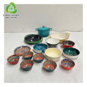 Ensemble de cuisine professionnel en acier inoxydable de gros, comprenant des casseroles, des poêles et des ustensiles, pour les marchés de la Bolivie et du Guatemala - Product Image 3