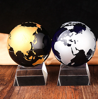Trophée Globe Terrestre en Verre Cristal Bleu avec Carte Mondiale, Design Unique pour Récompense de Coopération Commerciale