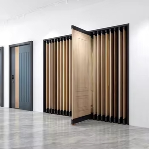 Exhibidor de Pie con Marco Metálico Personalizado, con Ranura Extraíble para Uso en Ventanas, Diseño Convencional con Asa - Product Image 1