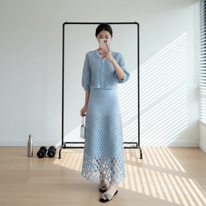 Nuovo Arrivo Primavera 2026: Set Elegante da Donna Stile M per Vacanze, 2 Pezzi con Cardigan Traforato e Abito a Canotta - Product Image 1