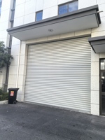 Porte rapide en aluminium au design moderne résistant au vent