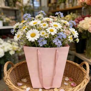 Bolsas de Papel Kraft Trapezoidales Rosas Biodegradables y Ecológicas Personalizadas para Empaque de Flores - Product Image 5