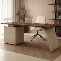 Boss Office Desk Grand bureau d'ordinateur de direction avec un design moderne et simple de luxe léger pour un usage domestique