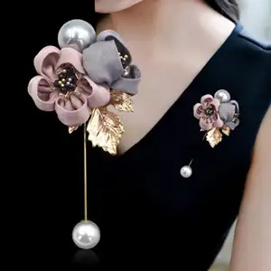 Hot Sale Women's Vintage Fabric Floral Brooch Lapel Pin Classic Hijab Brooch Pins for Women Girl
