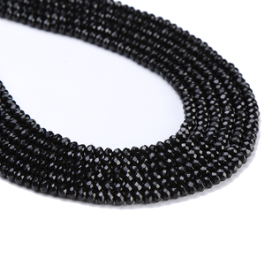 ลูกปัดพลอยตาแมวคุณภาพสูง ขนาด 8 มม. ทรงเหลี่ยมเจียระไน แสงเงา สีเทา ขัดเงาจากธรรมชาติ 2646 - Product Image 5