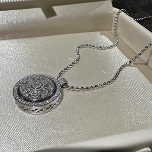 Collar con Colgante de Jarra de Vino de Plata de Ley S925, Diseño de Nicho Moderno y Resistente, de Alta Gama para Cadenas de Suéter - Product Image 5