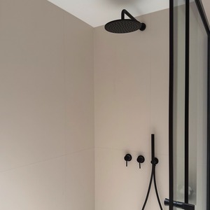 Minimalist Brass Ceiling <b>Mounted</b> Shower Head Round Dual Control Overhead Rain Shower - Product Image 4