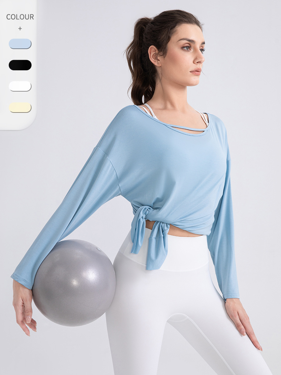 New Arrivals Custom Slit Hem Design Activewear Stylish Breathable Sports Top Loose Fit Yoga Women's Gym T-Shirts