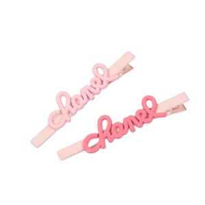 Fábrica GRATIS PERSONALIZADO Colorido Rhinestone Carta <span class=keywords><strong>Palabras</strong></span> Plata Cabello Bobby Pins Diamante Oro Cabello Bobby Clips - Product Image 1
