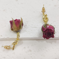 Boucles d'oreilles pendantes à la mode pour femmes Fleur séchée naturelle et laiton avec résine époxy Rose Bijoux Accessoires pour filles