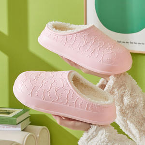 Sandales EVA pour femmes 2023, confortables, imprimées de dessins animés, pour l'extérieur, avec semelle intérieure en tissu doux, dernières chaussures d'hiver pour couples - Product Image 4