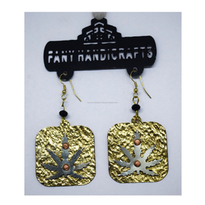 Latest Trendy Luxury Earrings 2024 Guiding <b>Light</b> Earrings for Wedding and Gift Drop Earrings for Women - Product Image 4