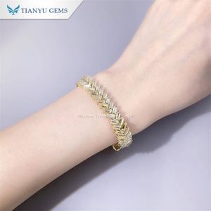 Tianyu Gems Custom Made 14k/18k Yellow Gold <b>Bracelet</b> 2.5*5mm <b>baguette</b> Cut Colorless Moissanite Bangle for Lady - Product Image 6