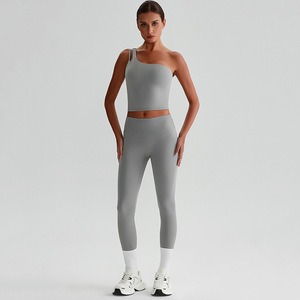 <span class=keywords><strong>Abbigliamento</strong></span> Yoga di Alta Qualità per Donne, Top Sportivo Monospalla Riciclato, Leggings e Reggiseno ad Asciugatura Rapida - Product Image 6