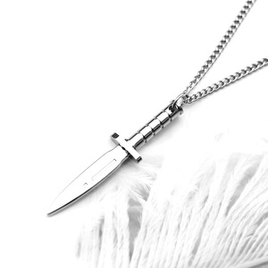 SC Fashion-collar con colgante plateado para hombre y mujer, Gargantilla con cuchillo de acero y titanio - Product Image 2