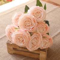 Großhandel 10 Köpfe Rot-Weiße Seiden-Satin Künstliche Rosen-Sträuße Natürlich Anmutende Blumen für Hochzeit Valentinstag Abschlussfeier Ostern
