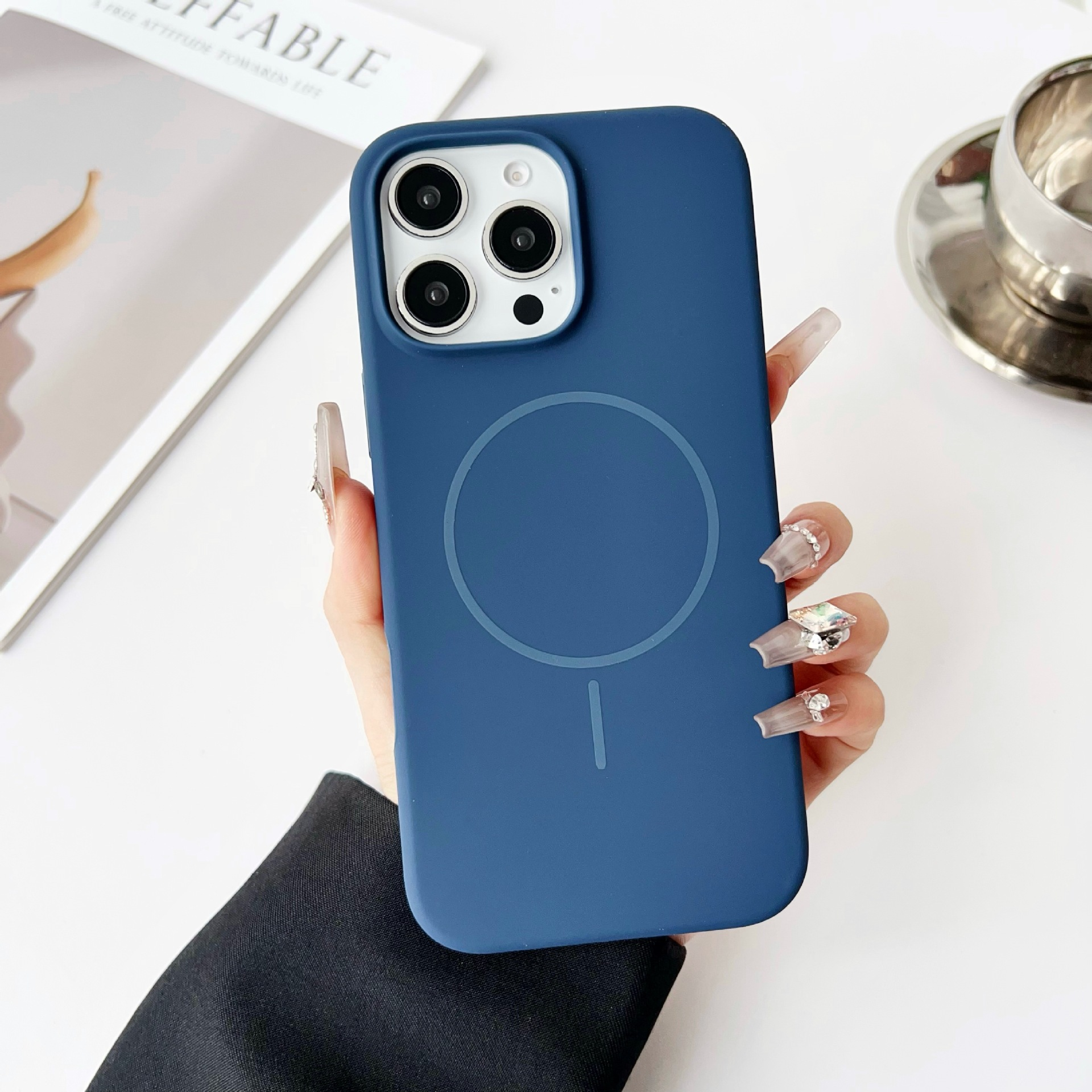 สีน้ำเงิน