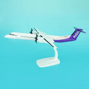 Modèle d'avion en plastique Flybe Dash8-400 Q400 1/100 33cm, motif personnalisable, certifié SGS - Product Image 1