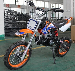 <span class=keywords><strong>Moto</strong></span> à essence de style Streebike Smart-falcon 110CC/125CC <span class=keywords><strong>Moto</strong></span> tout-terrain de rue pour adultes <span class=keywords><strong>Moto</strong></span> de course à grande vitesse - Product Image 1