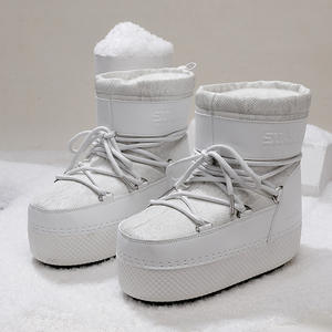 Bottes de <span class=keywords><strong>ski</strong></span> d'hiver style parent-enfant, couleur sable thé, vente chaude transfrontalière, chaudes, antidérapantes, épaisses, mi-mollet, bottes de neige artificielles - Product Image 6