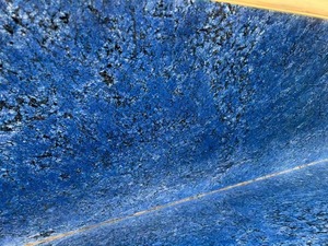 Dalle de marbre bleu de l'Alaska Pierre naturelle robuste pour revêtement de table Surface polie Forte résistance aux taches et aux rayures - Product Image 3